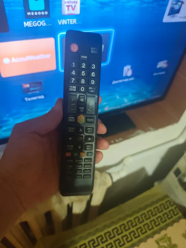 Samsung 40" UE40EH5300W televizori 2