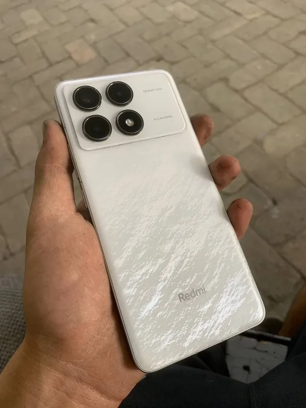 Redmi k70 12/256 1
