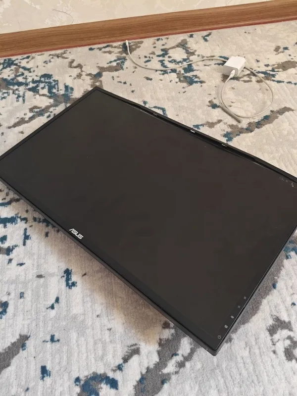 Продаётся на запчасти монитор asus 1