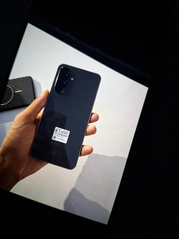 Samsung A56. sotiladi 3500 2