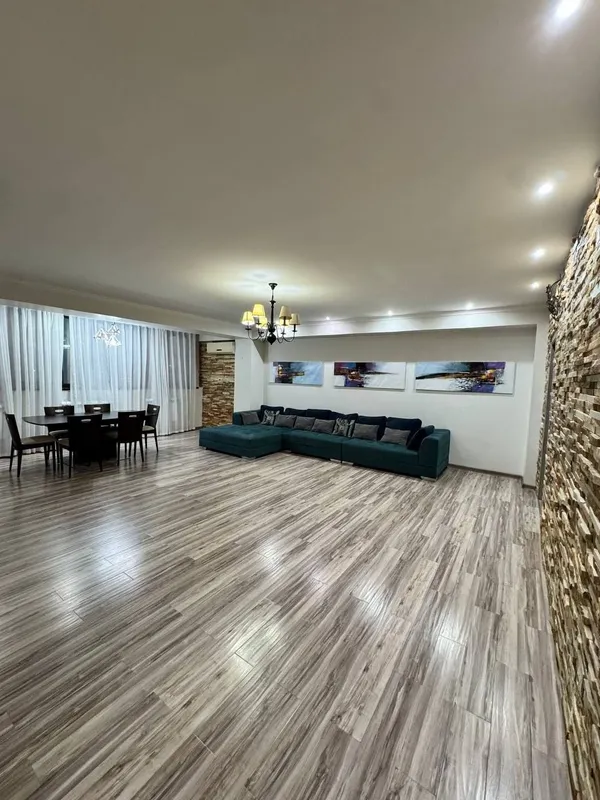 4-комнатная квартира, 140 м2, Чиланзар 2