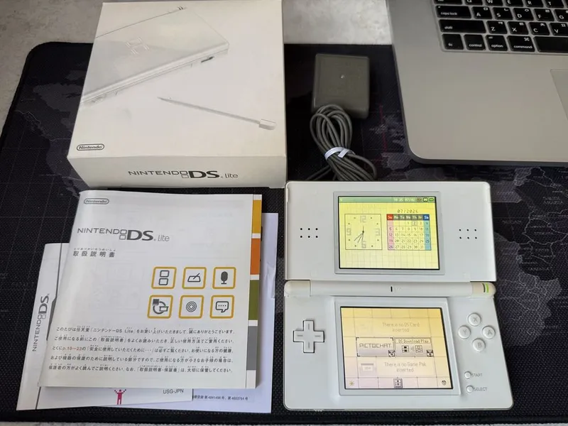 Nintendo DS lite полный комплект 1 Nintendo DS lite полный комплект 1