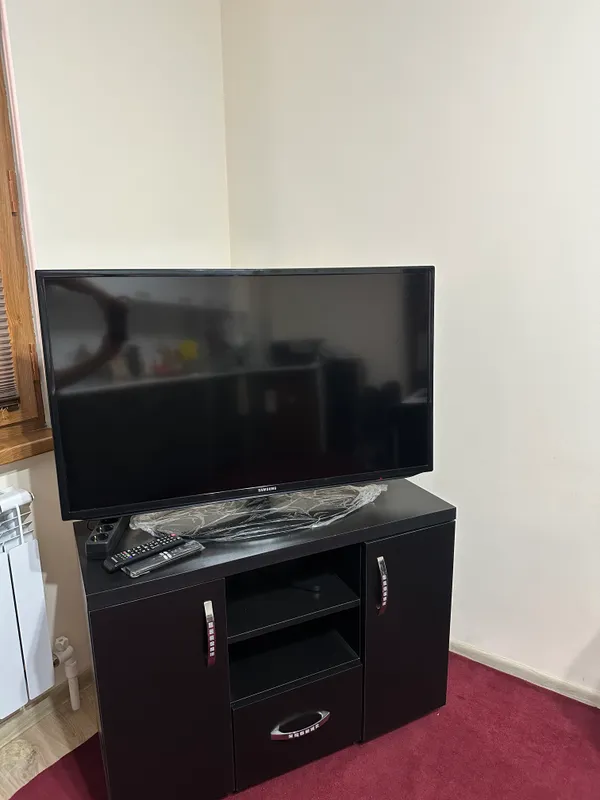 Samsung 43” tagligi bilan