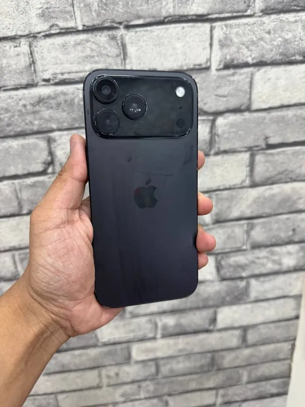 IPhone 17 pro max Dubay versiya — фото 2