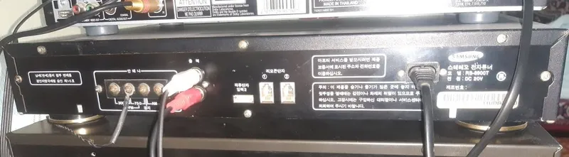 Stereo Digital Tuner RS = 8900t 2 Stereo Digital Tuner RS = 8900t 2