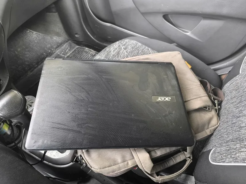 Notebook Acer sotiladi 8/256 GB Intel — фото 1