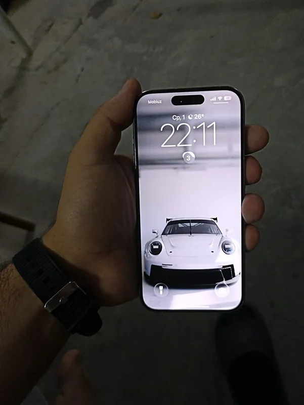 Iphone 15 pro Titan — фото 4