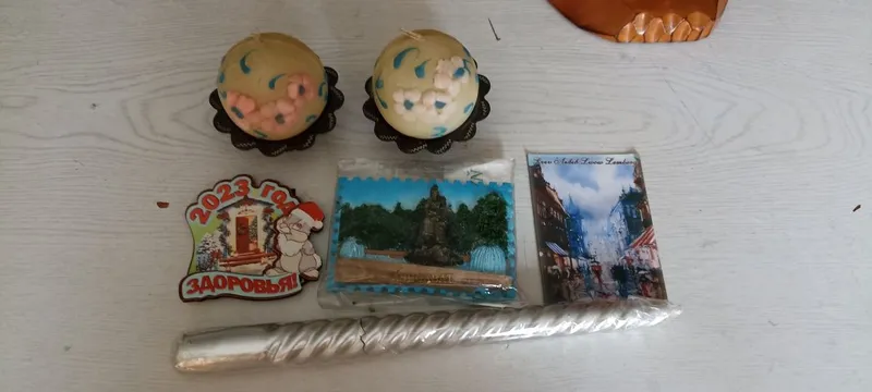 Подсвечник антикварный бронзовый б/у, птичка сувенир, магниты на холо — фото 3