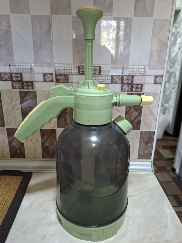 Садовый опрыскиватель