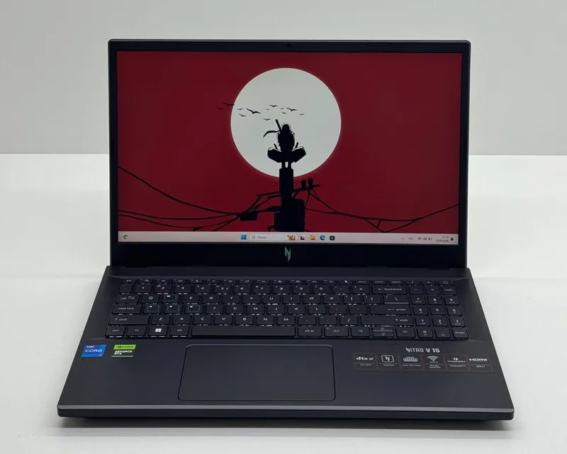 Acer Nitro V15 — i7 12620H / RTX 4060 8GB / 16GB