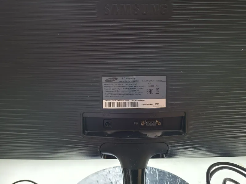Samsung S22D300 monitor. — фото 2