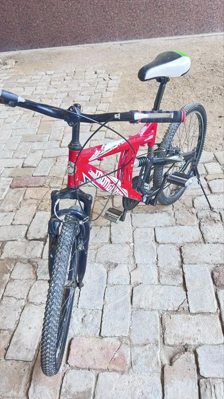 Velosiped sotiladi srochna kelishtirib beriladi 5