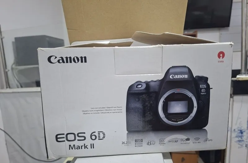 Canon EOS 6D Mark II 1 Canon EOS 6D Mark II 1