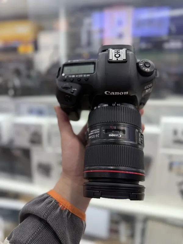 Canon 5 D mark IV + Canon 24-105 II kit 1