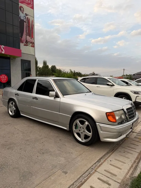 Срочно продаётся Mercedes w124 2 Срочно продаётся Mercedes w124 2