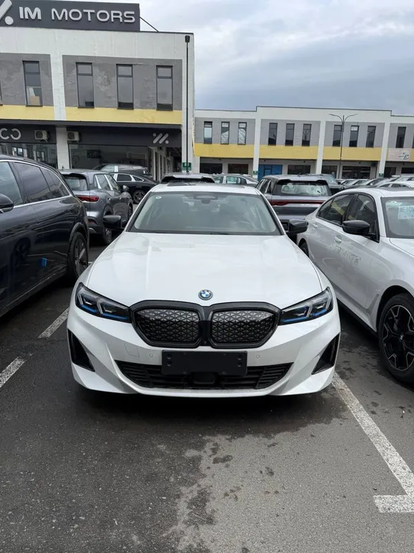 BMW i3 40L hayit sport 2024 yil restayling