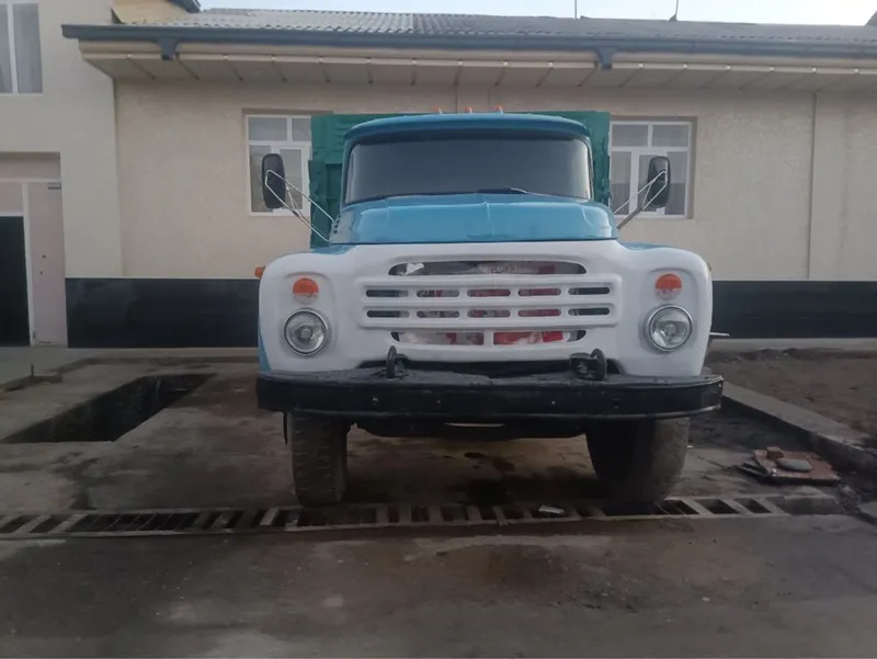 Zil unversal samasval 1986 yil 6 Zil unversal samasval 1986 yil 6