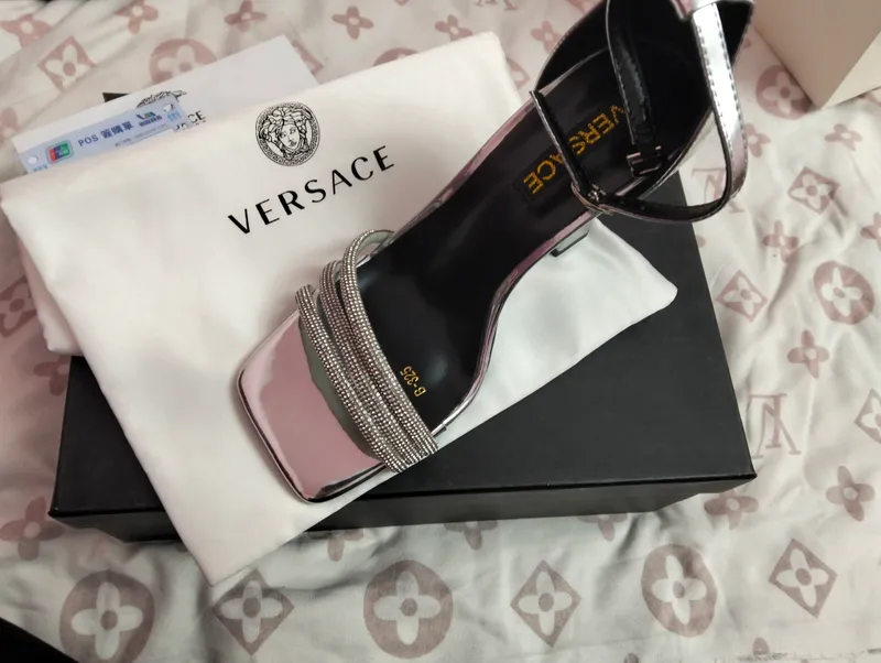 Versace basanoshka