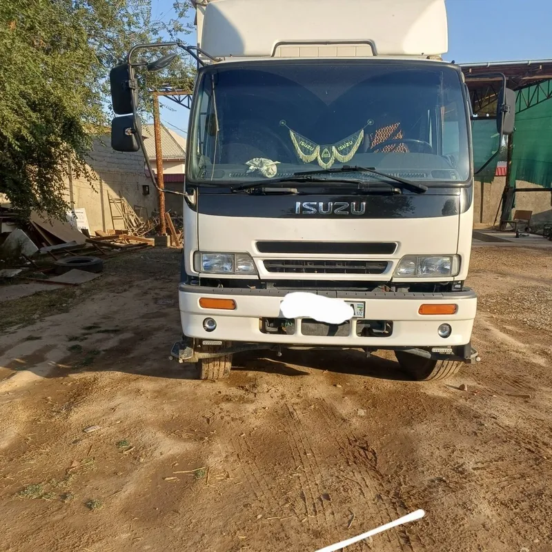 Tayyor xaloti a'lo isuzu sotiladi 1