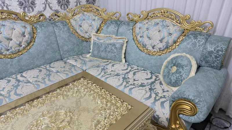 Hashamatli mebel komplekti sotiladi! 5 Hashamatli mebel komplekti sotiladi! 5