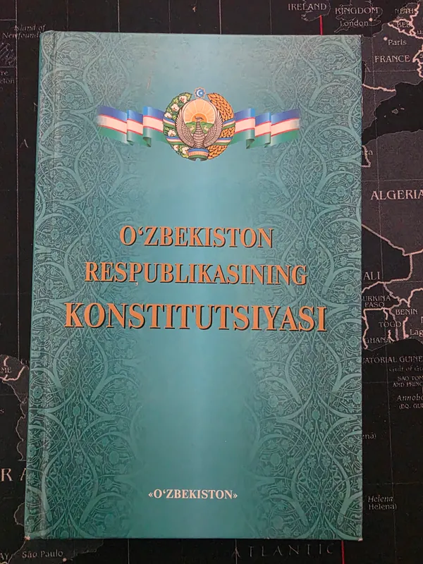 Konstitutsiya kitobi - книга конституции