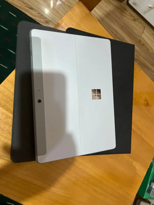 Microsoft Surface Go LTE — фото 3