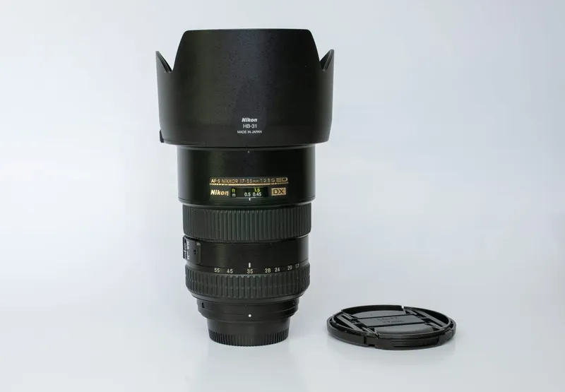 Объектив Nikon 17-55 1:2,8Gp Объектив Nikon 17-55 1:2,8Gp