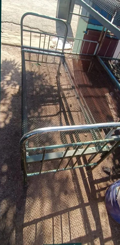 Temir kravat sotiladi srochna 2 Temir kravat sotiladi srochna 2