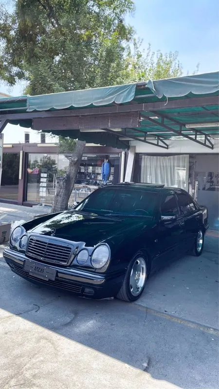 Mercedes-Benz w210 e320 1 Mercedes-Benz w210 e320 1