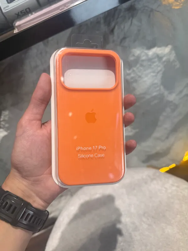 17 Pro selicone case chexol — фото 2