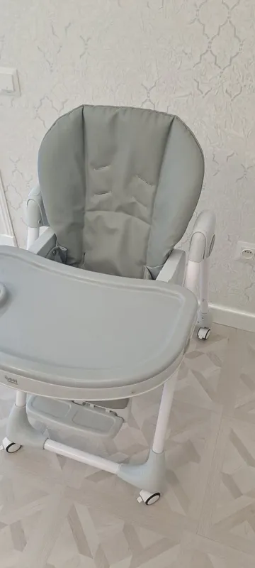 Bolalar uchun ovqatlantirish stulchasi 4