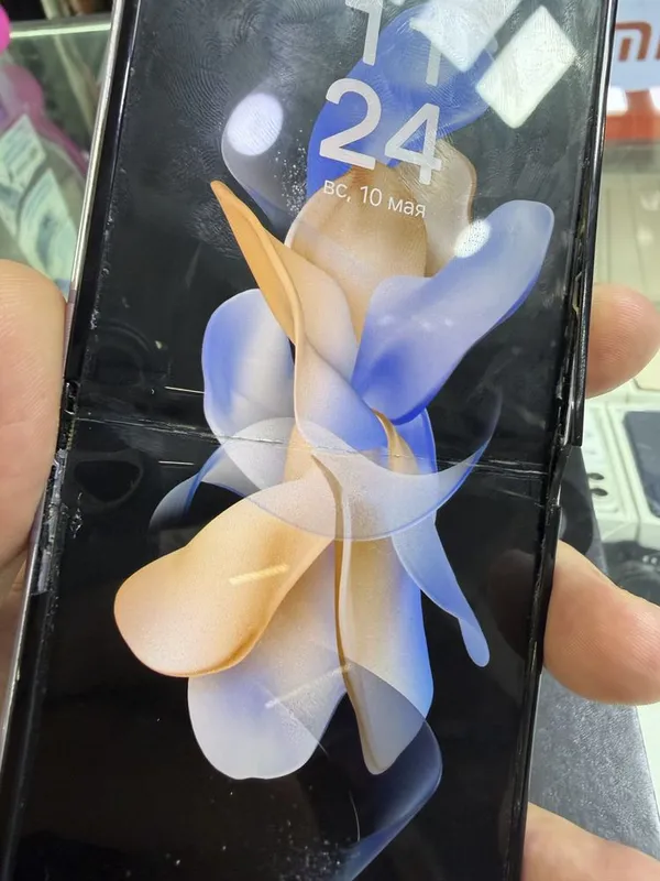 Z Flip 4 256 Aybi Ohirgacha yopilmidi 3 Z Flip 4 256 Aybi Ohirgacha yopilmidi 3