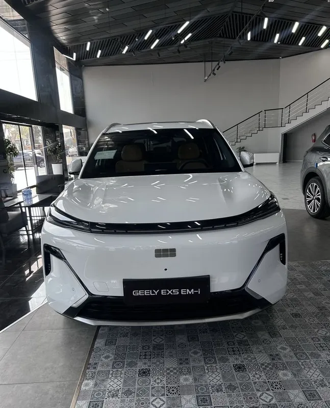 Geely ex5 im gibrid, electr 3 Geely ex5 im gibrid, electr 3