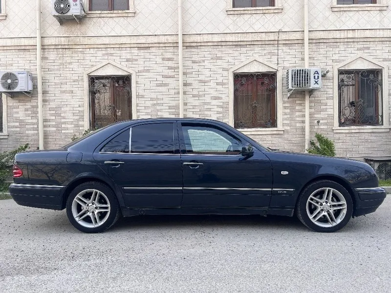 Mercedes E230 AMG 3 Mercedes E230 AMG 3