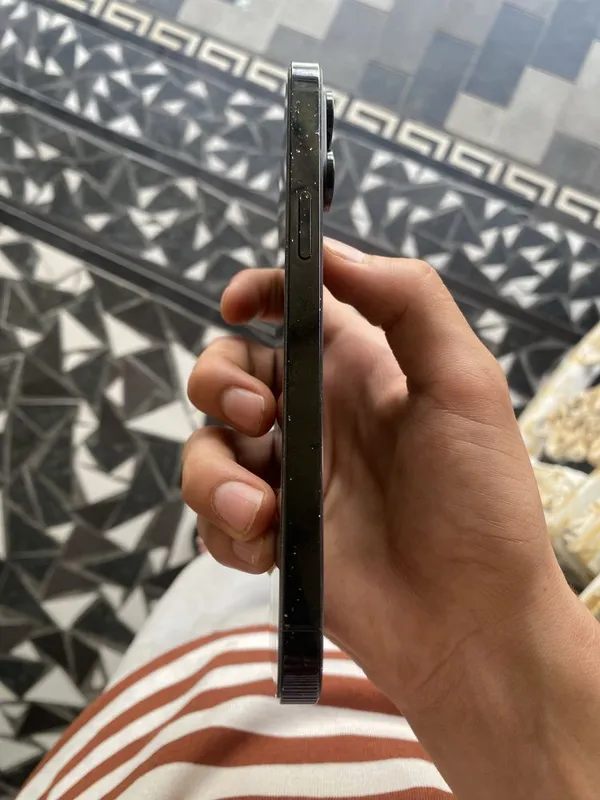 Sotiladi 14 promax Chaqa chuqsi bor — фото 3