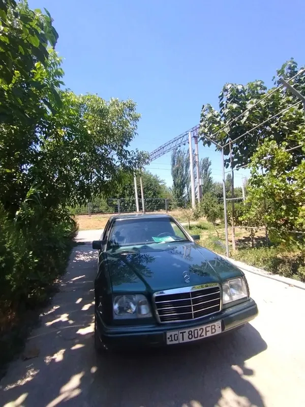 Mersedes Benz W124 sotila holati yaxsh 1989 2 Mersedes Benz W124 sotila holati yaxsh 1989 2