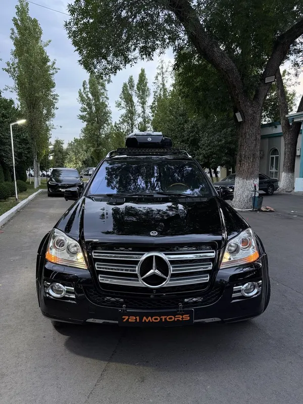 Halol Nasiya bor Mercedes Benz GL 550 M273 Mator . Maxsus Apparat