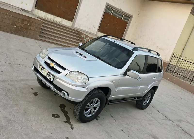 Niva 4x4 Sotiladi 1 Niva 4x4 Sotiladi 1