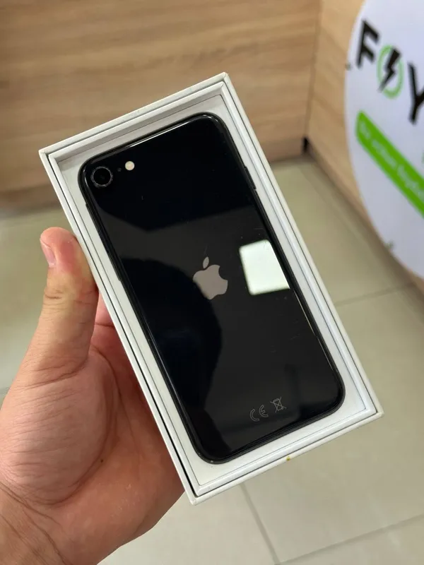 IPhone SE. . — фото 1