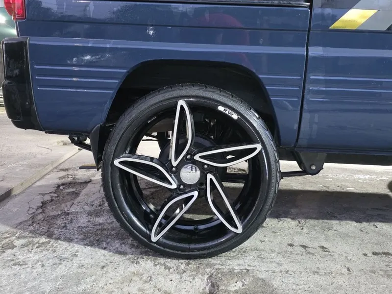saka diska banan R18 5 ga 114 xolati orta 400$ saka diska banan R18 5 ga 114 xolati orta 400$