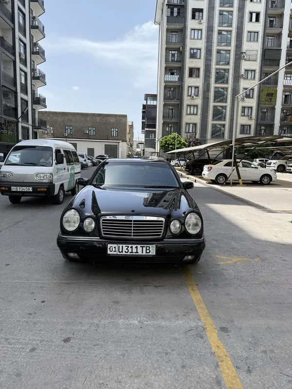 W210 Mercedes-Benz с красивым салоном! Проект 2