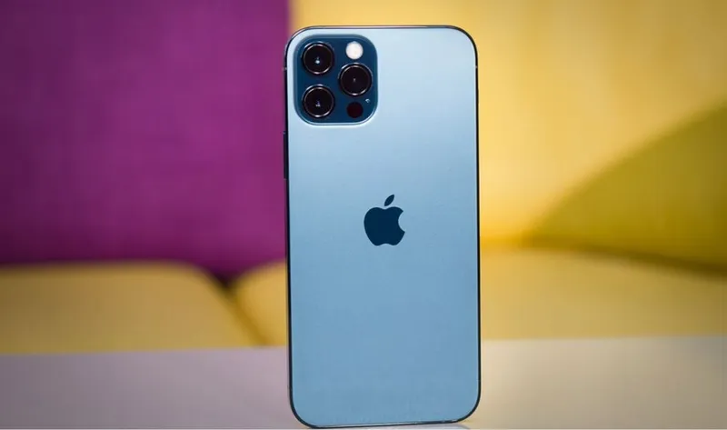Iphon 13 piro max 76 iyomkis bir qoʻl ishlatilgan karopka dakment bor