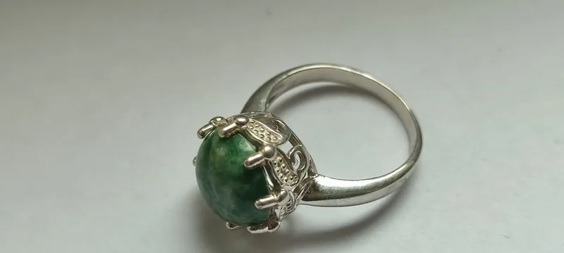 Кольцо серебряное с камнем ЗМЕЕВИК