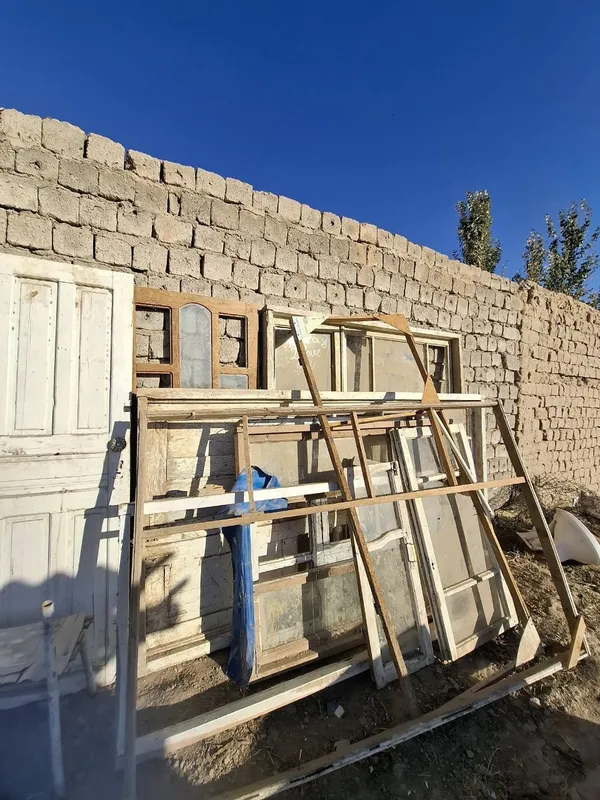 Ishik deraza romlari sotiladi