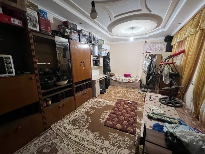 Продается участок в Чирчике 3 ком и кухня 3 соток ориентир гурпарк 4