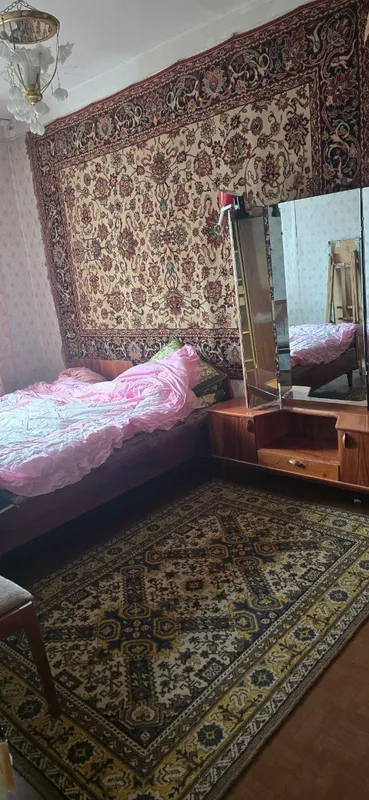продам чиланзар 5.  трёх комнатная.  балкон 2*6 — фото 1
