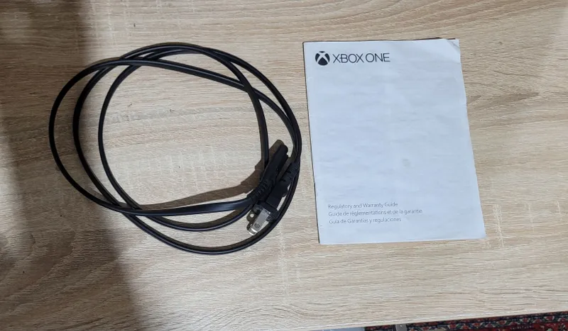 Xbox One S 512GB Model 1681 — фото 2