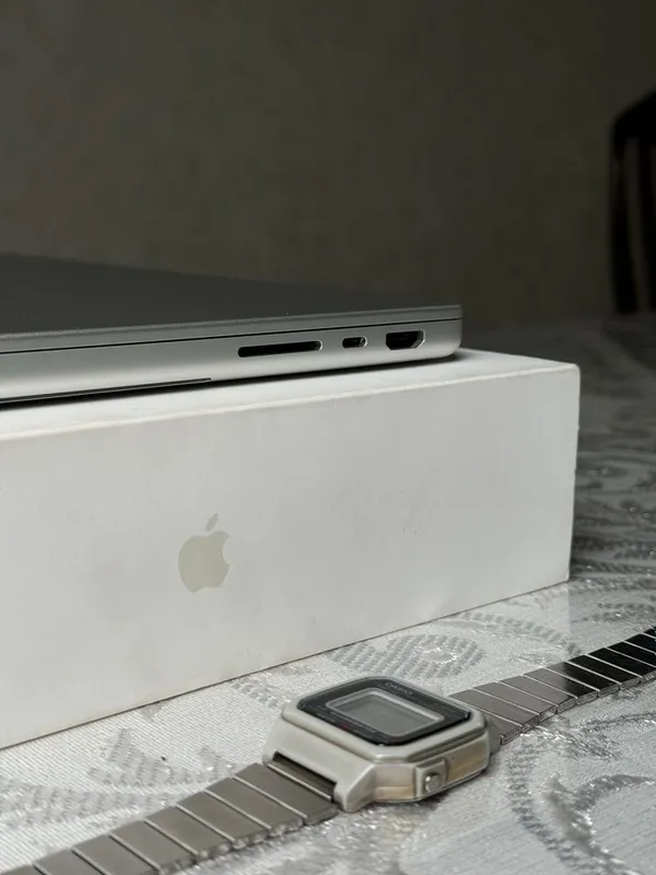 Macbook pro m3 18/512 2 Macbook pro m3 18/512 2