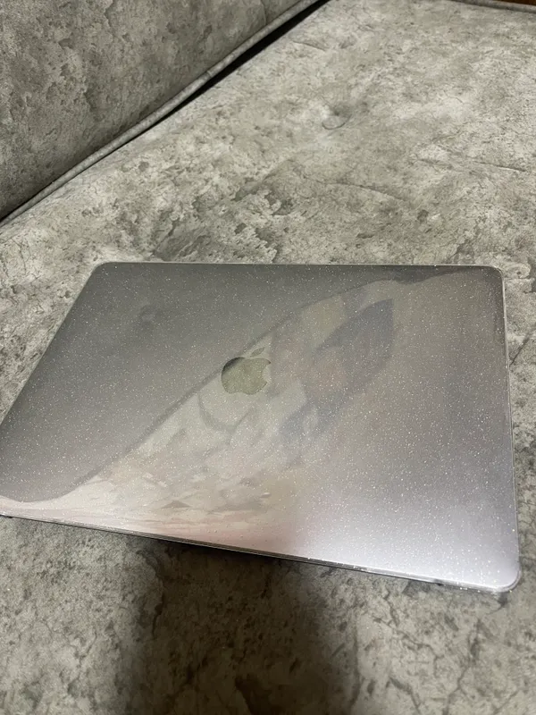 MacBook PRO 2017 1 MacBook PRO 2017 1