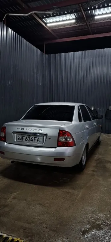 Lada priora 2008